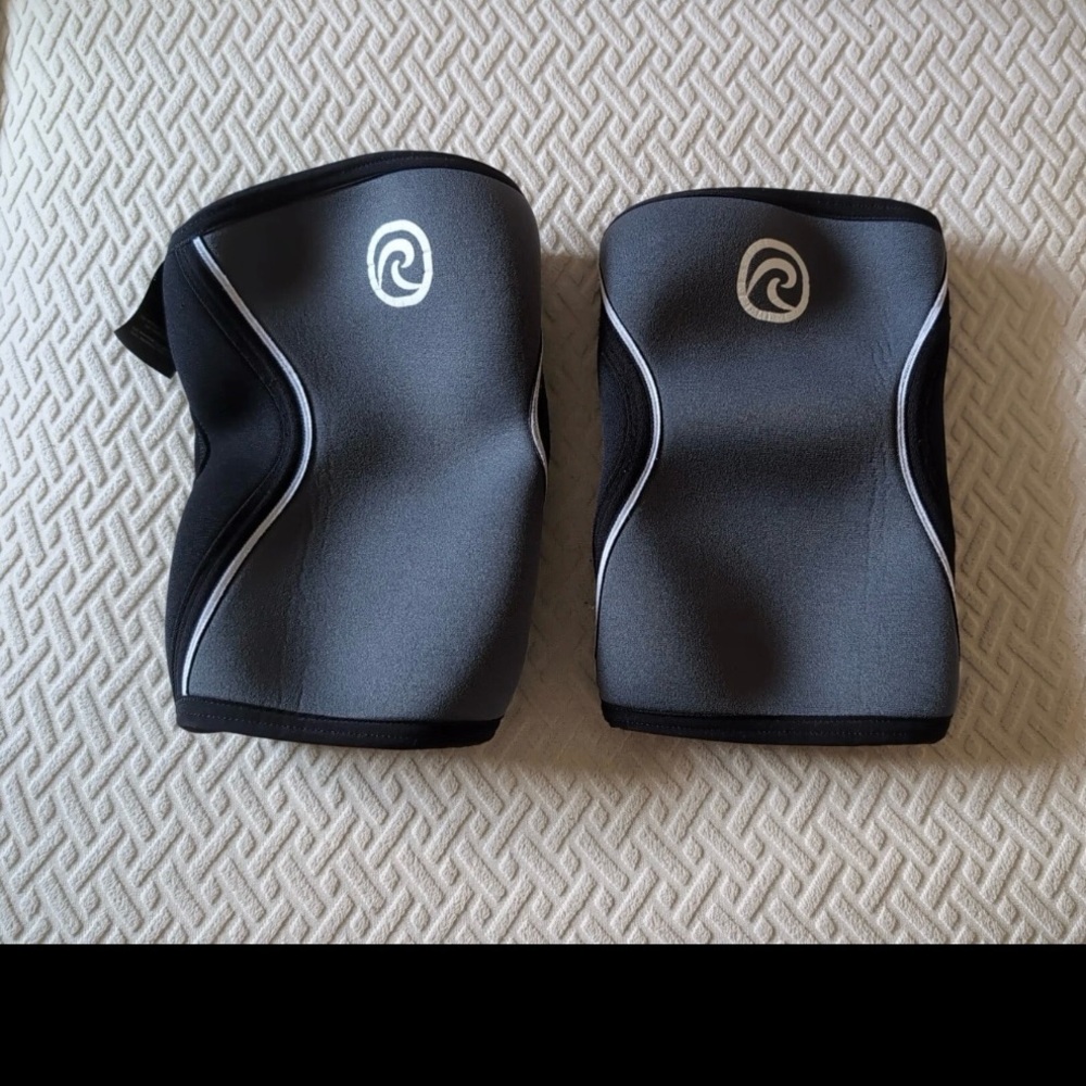 Rehband Rx Knee Sleeves 5mm grey/black Medium